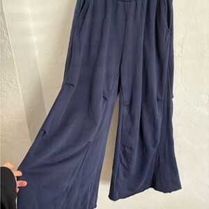 Free People Dark Blue Wide-Leg Pants Size Large